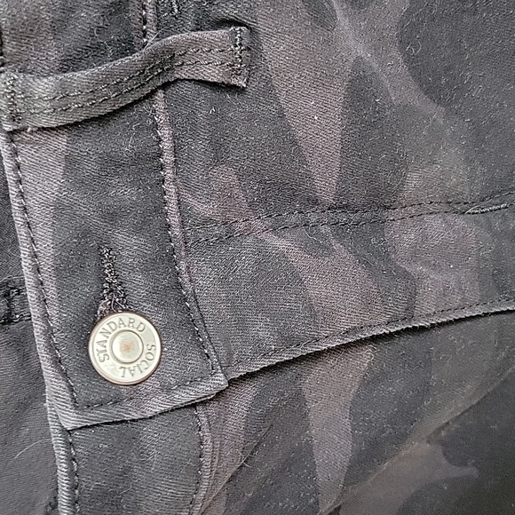 Social Standard By Sanctuary Black Camo Ankle Skinny Jeans - Picture 4 of 7